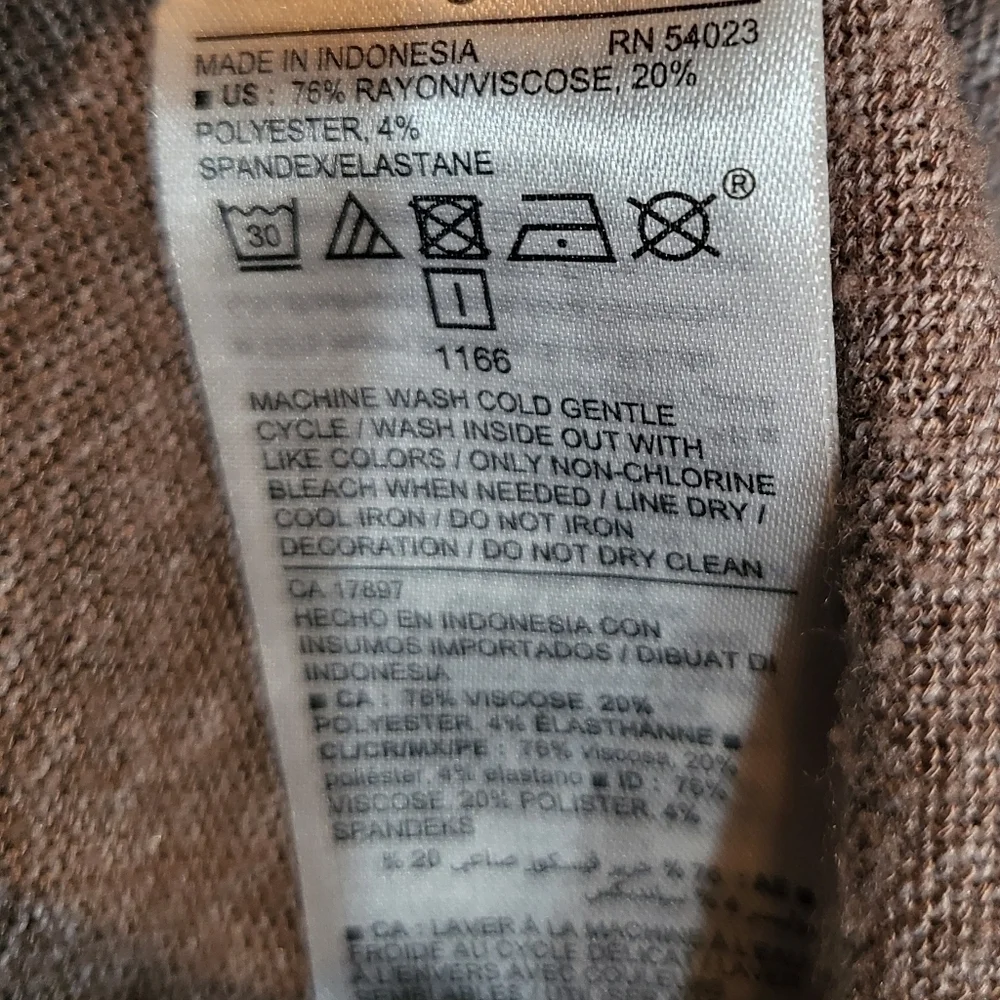 Old Navy Sweater Dress Size Large  with Free Necklace in Photo - Picture 6 of 7